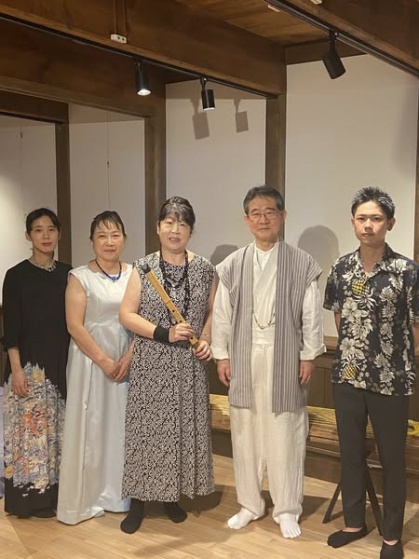 夏の呉服蔵コンサート演奏者と白石呉服店店主