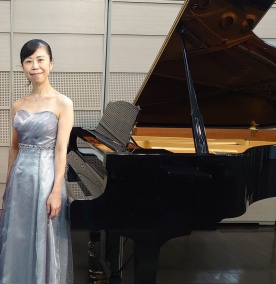 ピアノ演奏喜多村裕美さん